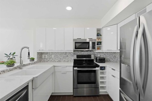 12 Chaparral Ridge Park Se, Calgary, AB - Indoor Photo Showing Kitchen With Upgraded Kitchen