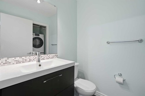12 Chaparral Ridge Park Se, Calgary, AB - Indoor Photo Showing Bathroom