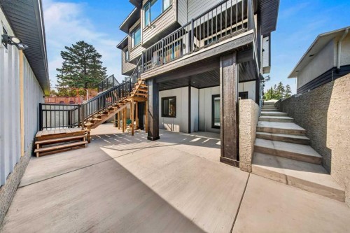 121 42 Avenue Ne, Calgary, AB - Outdoor With Exterior