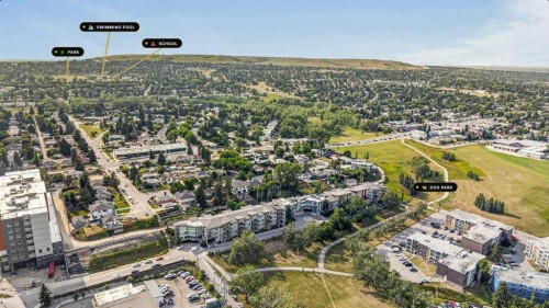 121 42 Avenue Ne, Calgary, AB - Outdoor With View