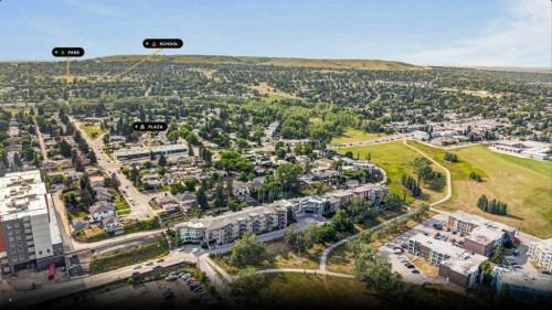 121 42 Avenue Ne, Calgary, AB - Outdoor With View