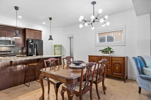 1-4711 17 Avenue Nw, Calgary, AB - Indoor Photo Showing Other Room