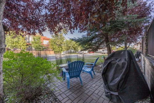 1-4711 17 Avenue Nw, Calgary, AB - Outdoor
