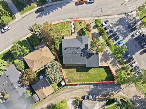 1303 87 Avenue Sw, Calgary, AB - Outdoor With View