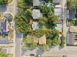 235 32 Avenue NW Calgary, AB T2M 2P8