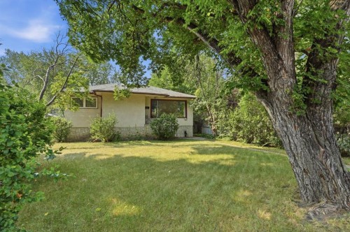 235 32 Avenue Nw, Calgary, AB - Outdoor