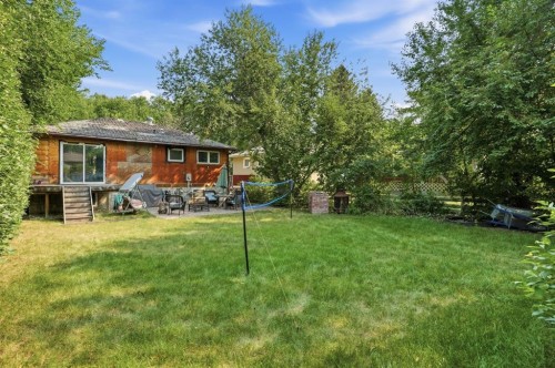 235 32 Avenue Nw, Calgary, AB - Outdoor