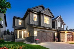 9 Aspenshire Crescent SW Calgary, AB T3H 0R4