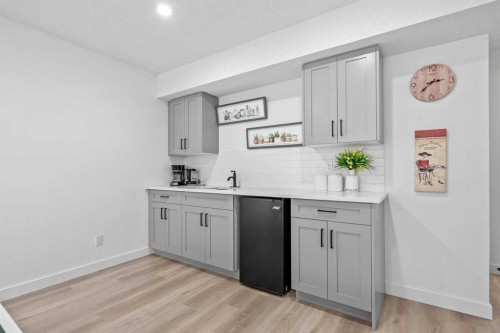 9 Aspenshire Crescent Sw, Calgary, AB 