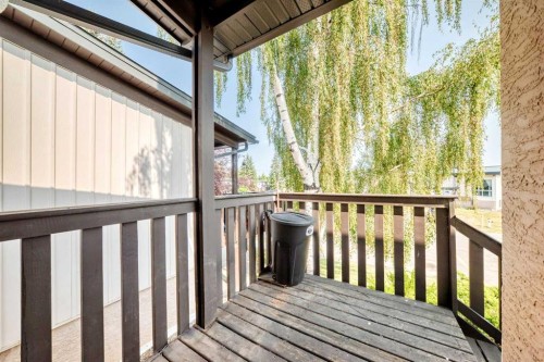 2652 Oakmoor Drive Sw, Calgary, AB - Outdoor With Deck Patio Veranda With Exterior