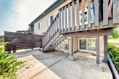 2652 Oakmoor Drive Sw, Calgary, AB - Outdoor