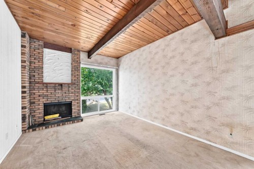 2652 Oakmoor Drive Sw, Calgary, AB -  With Fireplace