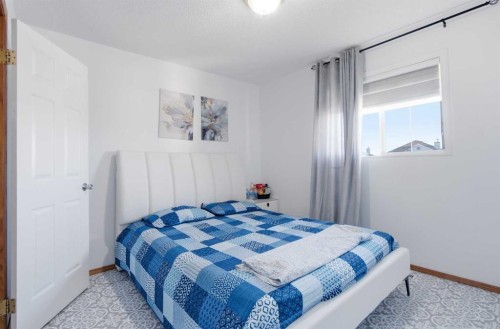 28 Coral Springs Close Ne, Calgary, AB - Indoor Photo Showing Bedroom