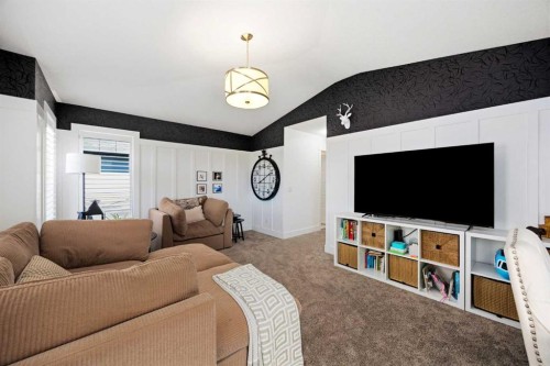 238 Mountainview Drive, Okotoks, AB - Indoor Photo Showing Other Room