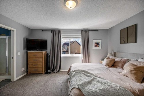 5 Copperpond Link Se, Calgary, AB - Indoor Photo Showing Bedroom