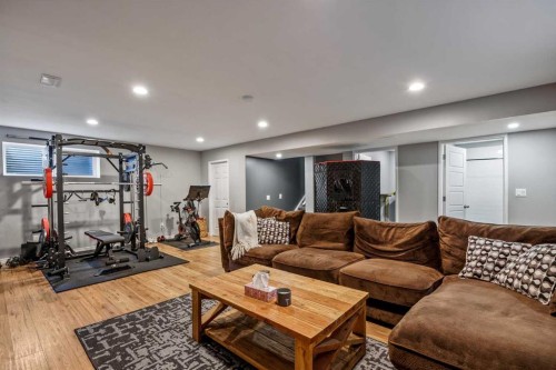 5 Copperpond Link Se, Calgary, AB - Indoor