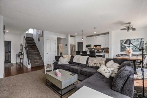 5 Copperpond Link Se, Calgary, AB - Indoor Photo Showing Living Room