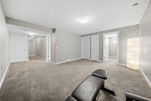 4728 Elgin Avenue Se, Calgary, AB - Indoor Photo Showing Other Room