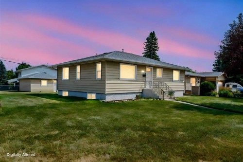 2140 Halifax Crescent Nw, Calgary, AB - Outdoor