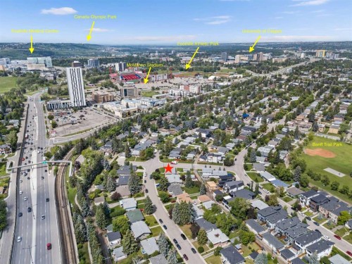 2140 Halifax Crescent Nw, Calgary, AB - Outdoor With View