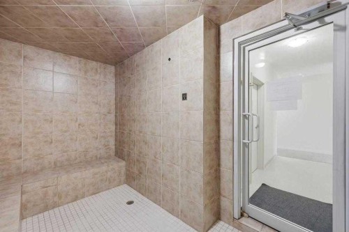 2135-48 Inverness Gate Se, Calgary, AB - Indoor Photo Showing Bathroom