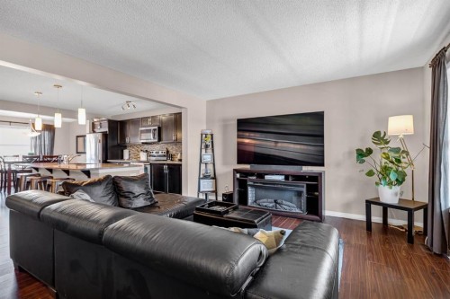 54 Autumn View Se, Calgary, AB - Indoor Photo Showing Living Room