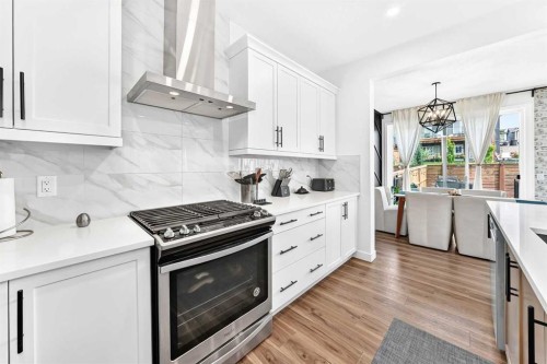 142 Lucas Terrace Nw, Calgary, AB - Indoor Photo Showing Kitchen With Stainless Steel Kitchen With Upgraded Kitchen