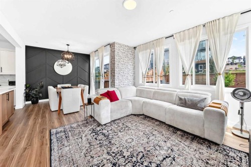 142 Lucas Terrace Nw, Calgary, AB - Indoor Photo Showing Other Room