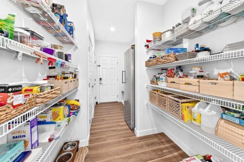 142 Lucas Terrace Nw, Calgary, AB - Indoor With Storage