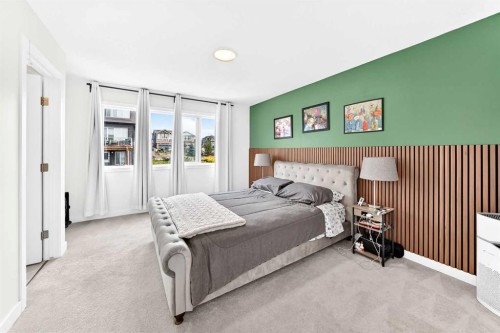 142 Lucas Terrace Nw, Calgary, AB - Indoor Photo Showing Bedroom