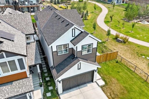 142 Lucas Terrace Nw, Calgary, AB - Outdoor