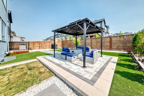 142 Lucas Terrace Nw, Calgary, AB - Outdoor With Deck Patio Veranda