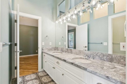117 Patton Place Sw, Calgary, AB 