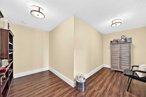 109 Waters Edge Drive, Heritage Pointe, AB - Indoor Photo Showing Other Room