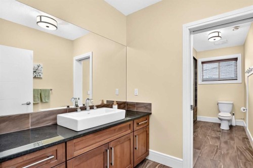 109 Waters Edge Drive, Heritage Pointe, AB - Indoor Photo Showing Bathroom