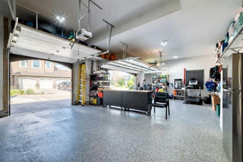 109 Waters Edge Drive, Heritage Pointe, AB - Indoor Photo Showing Garage