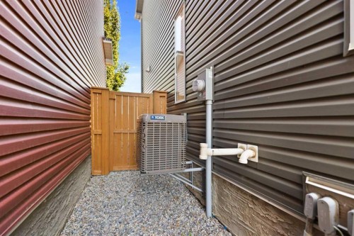 79 Legacy Glen Row Se, Calgary, AB -  Photo Showing Other Room