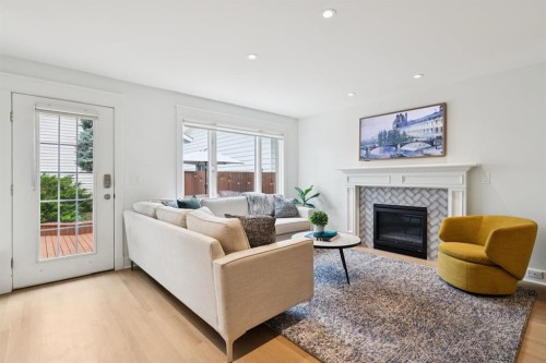 3605 2 Street Sw, Calgary, AB - Indoor Photo Showing Living Room With Fireplace