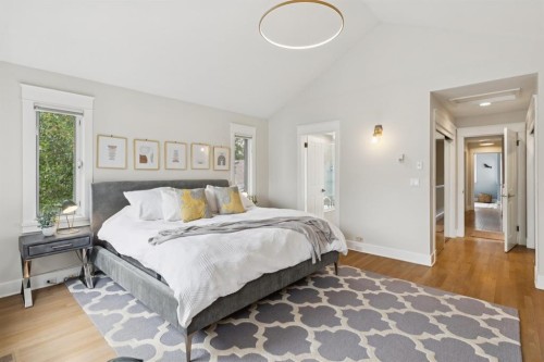 3605 2 Street Sw, Calgary, AB - Indoor Photo Showing Bedroom