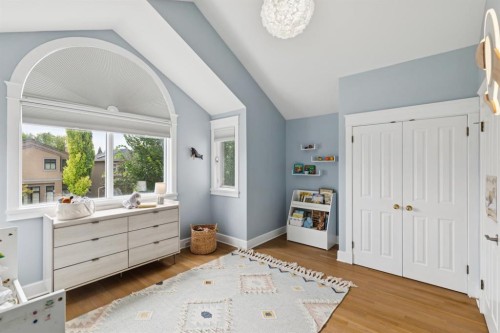 3605 2 Street Sw, Calgary, AB - Indoor Photo Showing Bedroom