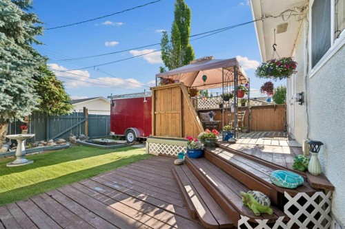 5635 Travis Crescent Ne, Calgary, AB 