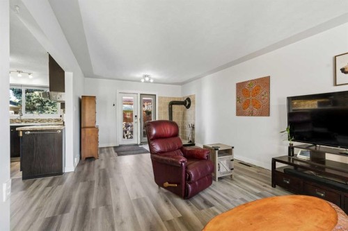 5635 Travis Crescent Ne, Calgary, AB 