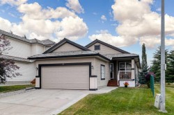 22 Glensummit Close Cochrane, AB T4C 2J9