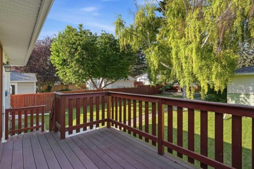 8335 34 Avenue Nw, Calgary, AB - Outdoor With Exterior