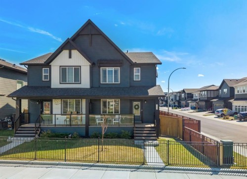 102 Midgrove SW Airdrie, AB T4B 5K7