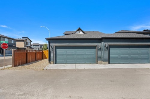 102 Midgrove Sw, Airdrie, AB - Outdoor