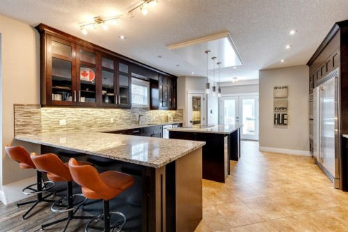 337 3 Avenue Ne, Calgary, AB - Indoor Photo Showing Other Room