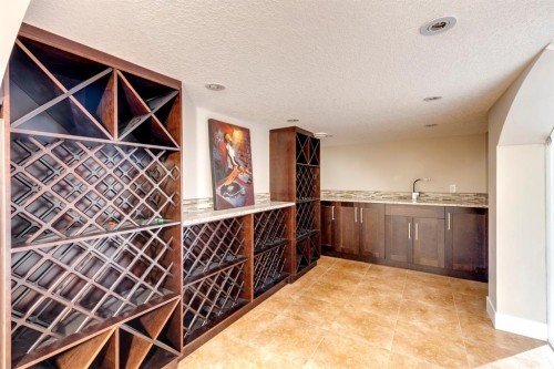 337 3 Avenue Ne, Calgary, AB - Indoor