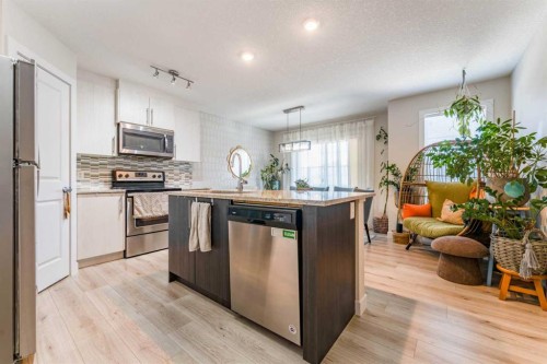 416 Sage Hill Grove Nw, Calgary, AB - Indoor Photo Showing Kitchen