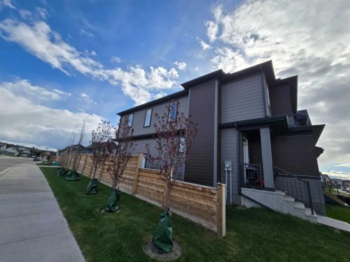 431 Rowmont Boulevard Nw, Calgary, AB - Outdoor